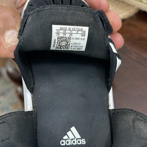 Adidas Kids Closed Toe Black & White, Water Sandals Size 7k with Velcro Closure - Picture 11 of 11